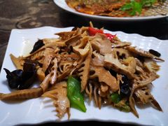 -天天向上素食餐厅(五台山店)