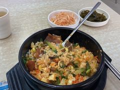 -拌来拌去石鍋拌飯(文鼎店)