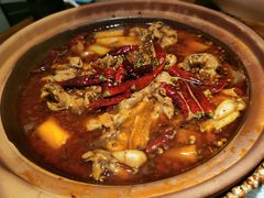 肥肠牛蛙砂锅-马头巷·食景园(苏州总店)