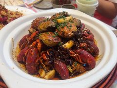 -肥肥虾庄·金牌油焖大虾(汉口城市广场店)