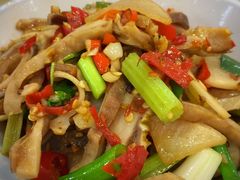 -红色湘菜馆(春风店)
