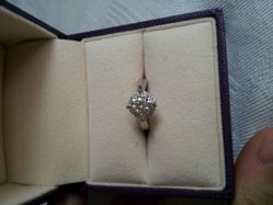 -威德钻石-克拉钻大本营(南京东路店)