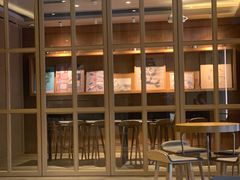-星巴克臻选(济南恒隆店)