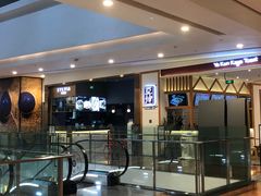 -POKEE VIA&Brunch·维娅(重庆来福士店)