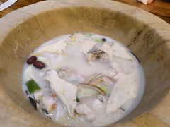 -滇香肴·云南菜蒸汽石锅鱼(云南北路店)