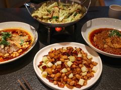 -万重锦·人文川菜馆(骡马市店)