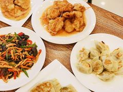锅包肉热销-长城东北菜(新港西路店)