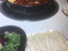 -钢管厂五区小郡肝串串香(奥克斯广场锦城万达店)