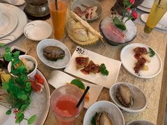 -雍和会海鲜姿造自助(湖东路店)