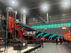 -极限PLAY运动娱乐新世界·团建派对表演休闲馆·室内高空游乐园