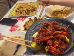 -肥肥虾庄·金牌油焖大虾(汉口城市广场店)