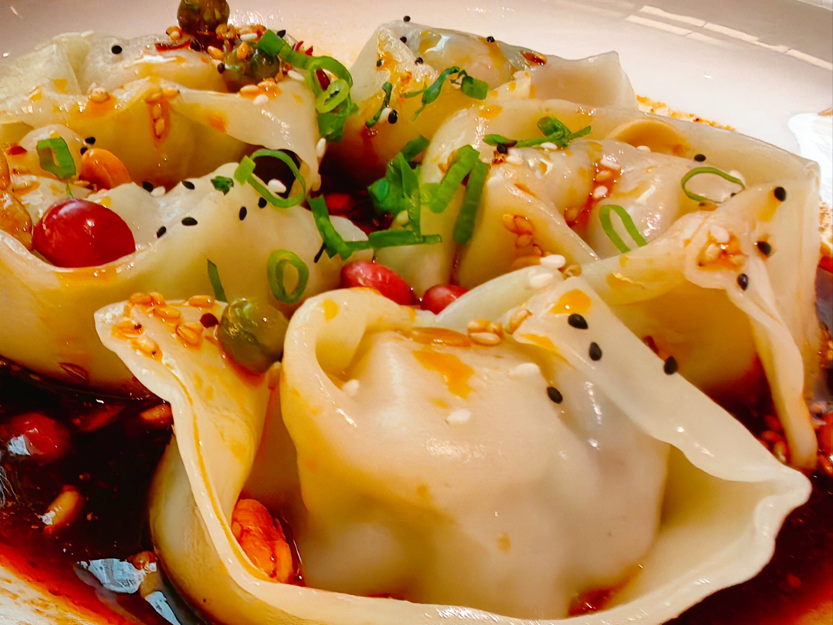 油泼虾肉大馄饨就像是生活里的小香料