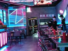 -燥次·烧烤酒场(万象城店)