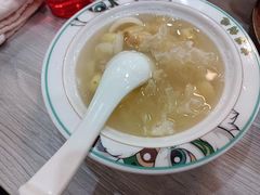 莲子百合雪耳糖水-沁芳园(沙湾总店)