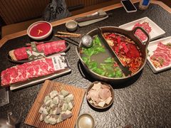 -三出山火锅(南京万象天地店)