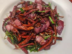 江城小黄牛干巴-老滇山寨•云南特色菜•地方菜•民族风情歌舞表演(金碧店)