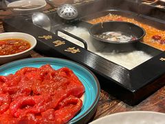 -老牌坊云南鱼豆花火锅(爱建店)