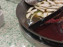 -鸿姐老火锅(疁城新天地店)