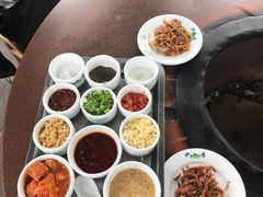 -朝伟清真铜瓢牛肉馆(三十年老·店)
