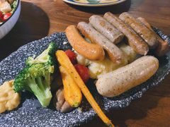 德式烤肠配土豆泥-SUPER BOWL 超级碗披萨(崂山丽达店)