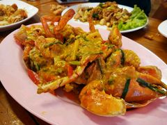 -J Daeng Seafood