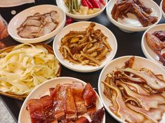 -老鼎万春卤菜(五代传承创始老店)