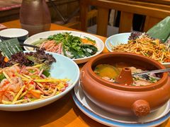 -老滇山寨•云南特色菜•地方菜•民族风情歌舞表演(金碧店)