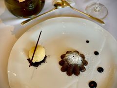 巧克力蛋糕配香草冰淇淋-Jean Georges