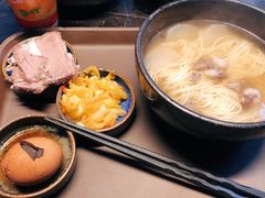 -臻老板牛肉面(光华路SOHO店)