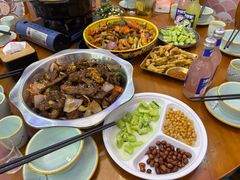 -休记光头香辣蟹干锅(绵竹店)