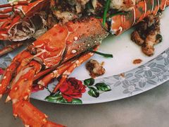 蒜茸黑椒炒龙虾-Red Lobster