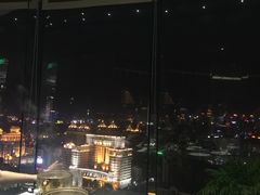 -云顶旋转自助景观餐厅