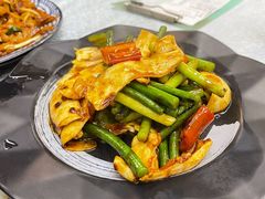 酱爆牛心顶-天宝食坊·啫啫煲大排档(西华路店)