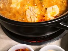 -贺阿又布依酸笋鱼