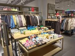 -URBAN REVIVO(北京斯普瑞斯奥特莱斯店)