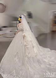 -艾米丽婚纱礼服