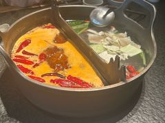 -三出山火锅(南京万象天地店)