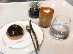 -Fridi Patisserie Cafe