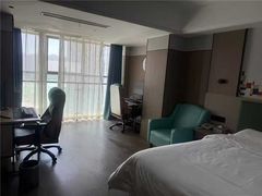 -网鱼电竞酒店(成都欢乐谷金府地铁站店)