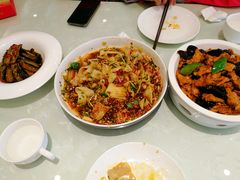 -塞香府美食东门店