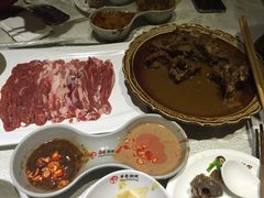 -羊家胡同·龙虾烧烤火锅(龙汇路店)