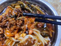 -灵山卢梅燕粉店