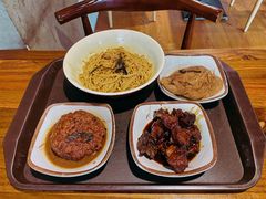 红烧狮子头-谷沙屋面铺