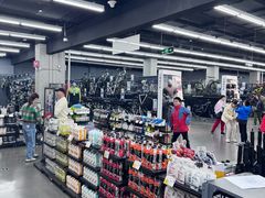 -迪卡侬(越秀公园店)