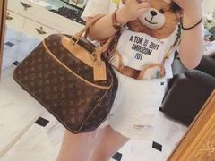 -怡莱酒店(上海大学店)