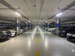 -人民广场-地下停车场