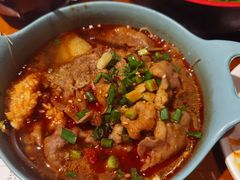 -爆炸头阿姨小四川正宗川味小吃(无任何分店)