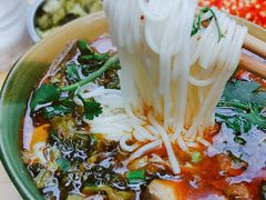 -全家福米线