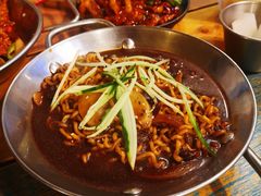 炸酱拉面-富乐满韩国正宗炸鸡韩国料理(虹泉路店)