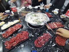 -牛一煲美食(江高店)